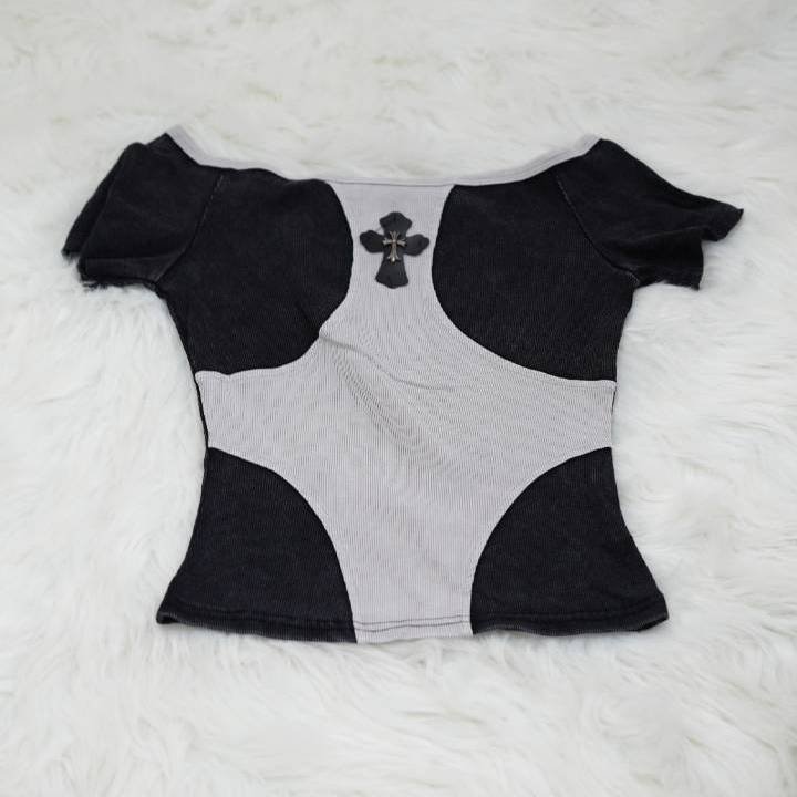 Monochrome Geometric Y2K Cross-Detail Tee - Image 3