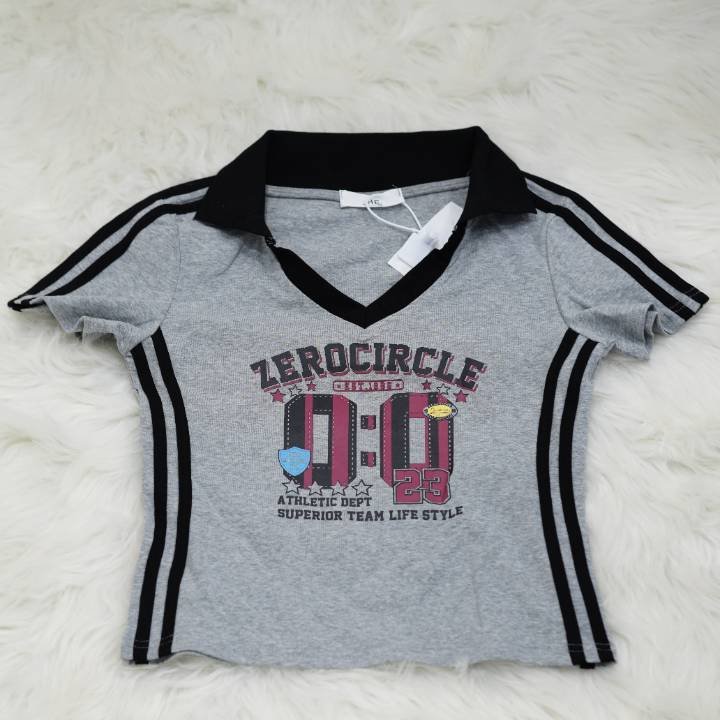 The 'Zerocircle' Collared Athletic Crop Tee in Heather Gray - Image 2