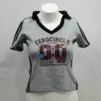 The 'Zerocircle' Collared Athletic Crop Tee in Heather Gray